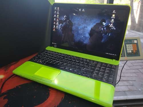 **AS NEW BOXED**SUPER SPEC i5 BEAUTY*SONY VAIO i5*12GB RAM*RADEONGRAPHICS*750GB HDD*FULL HD*BACKLIT*